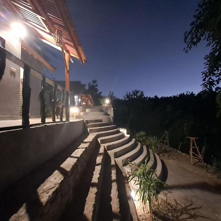 Vina Bungalow Toyapakeh Екстериор снимка