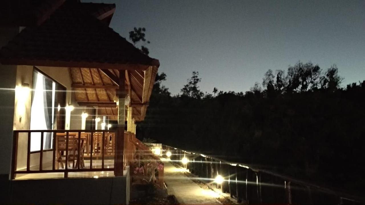 Vina Bungalow Toyapakeh Екстериор снимка